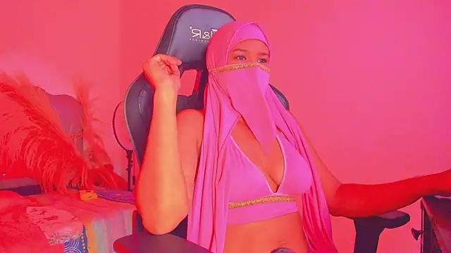 Leila Haddad online show from May 2026 07:55:02 PM