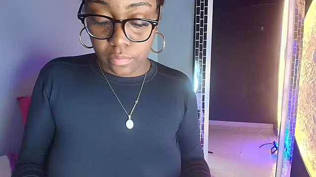Snapshot of EbonyRose__ chatting on June 2026 12:03:02 PM EbonyRose online show from June 2026 12:03:02 PM