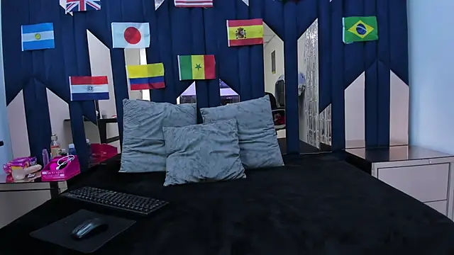 Sofia SyS online show from July 2026 02:01:01 PM