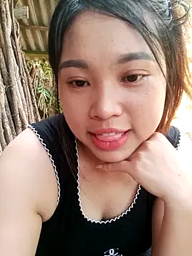 Snapshot of _YouAreMySunShine_ chatting on May 2026 01:10:02 AM YouAreMySunShine online show from May 2026 01:10:02 AM
