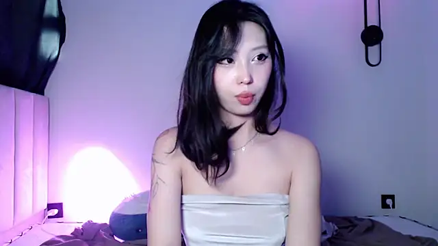 neverstoplovingme online show from July 2026 01:42:01 AM