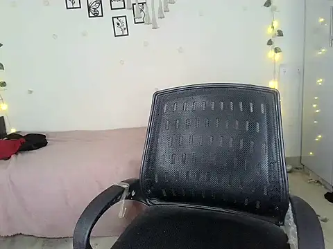 Snapshot of EVA_Jacks chatting on July 2026 09:21:01 PM EVA Jacks online show from July 2026 09:21:01 PM