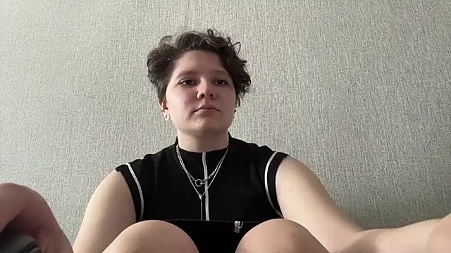 LizCumens online show from June 2026 03:42:01 AM