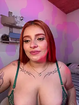 Snapshot of Emma_Q1 chatting on May 2026 11:23:01 PM Emma Q1 online show from May 2026 11:23:01 PM