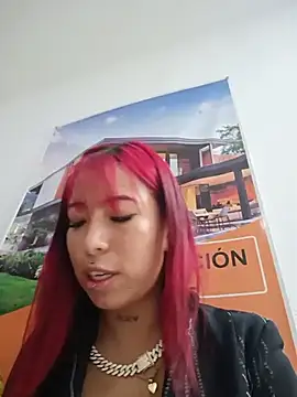 Snapshot of JULIETH__05 chatting on May 2026 01:16:02 PM JULIETH 05 online show from May 2026 01:16:02 PM