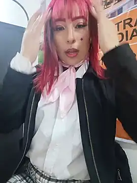 Snapshot of JULIETH__05 chatting on May 2026 04:04:01 PM JULIETH 05 online show from May 2026 04:04:01 PM