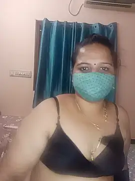 Snapshot of pirainilla chatting on May 2026 05:10:01 PM pirainilla online show from May 2026 05:10:01 PM