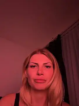 Hailey amour online show from May 2026 07:22:01 PM