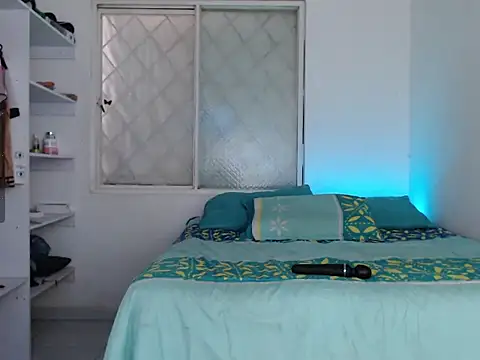 Snapshot of Julieta-spencer chatting on May 2026 01:15:02 PM Julieta-spencer online show from May 2026 01:15:02 PM