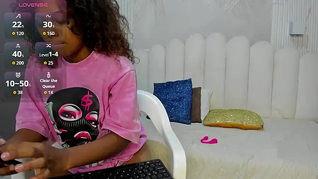 sashaa 26  online show from June 2026 01:24:02 PM