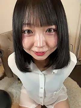 Snapshot of yu_nya chatting on May 2026 03:35:02 AM yu nya online show from May 2026 03:35:02 AM
