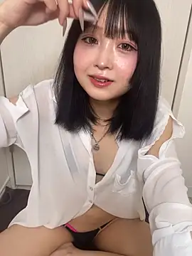 Snapshot of yu_nya chatting on May 2026 12:45:02 PM yu nya online show from May 2026 12:45:02 PM