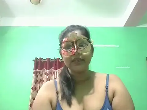 Kavya17 online show from June 2026 12:32:02 AM