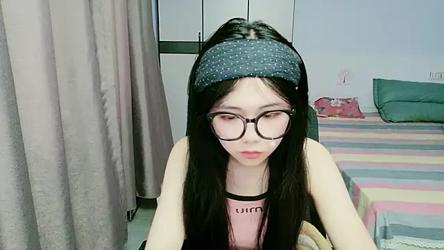 Snapshot of xiaoxiaoyu030 chatting on May 2026 10:34:01 AM xiaoxiaoyu030 online show from May 2026 10:34:01 AM