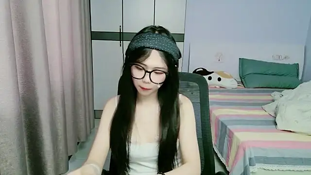 Snapshot of xiaoxiaoyu030 chatting on May 2026 09:38:01 AM xiaoxiaoyu030 online show from May 2026 09:38:01 AM
