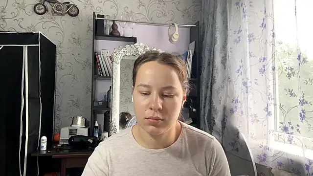 KathyrnEdmison online show from May 2026 06:42:01 AM