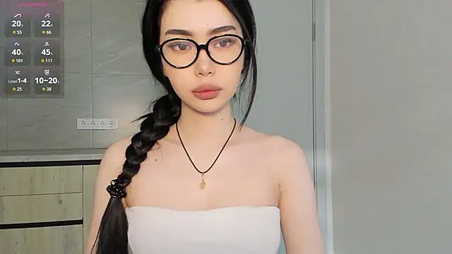 adelinya online show from May 2026 12:31:02 PM