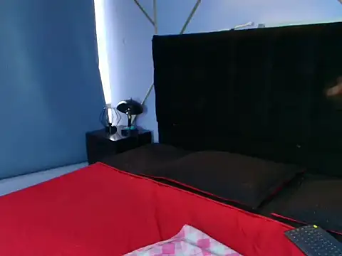 Zoe Clarck  online show from June 2026 11:57:01 AM