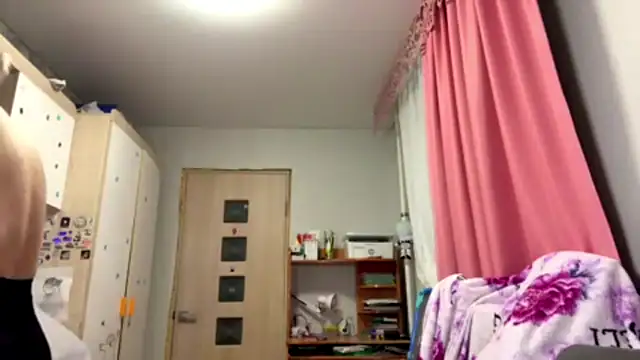 Snapshot of CuteLilit chatting on May 2026 05:12:02 PM CuteLilit online show from May 2026 05:12:02 PM