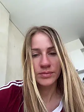 Snapshot of AnnaMist_ chatting on July 2026 05:56:02 AM AnnaMist online show from July 2026 05:56:02 AM