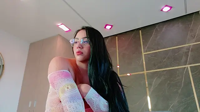 emily-Hornyy online show from May 2026 12:22:02 PM