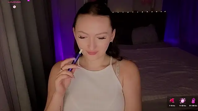 MizLouLou online show from June 2026 12:49:01 AM