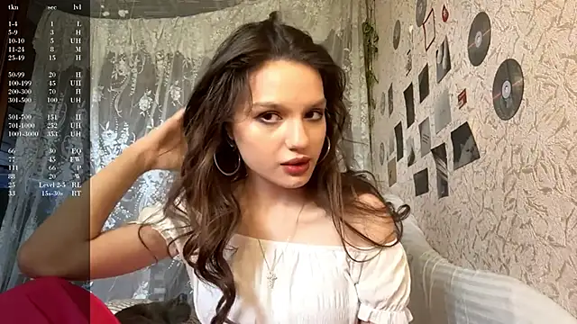 Snapshot of CarleenColley chatting on May 2026 11:41:02 AM CarleenColley online show from May 2026 11:41:02 AM