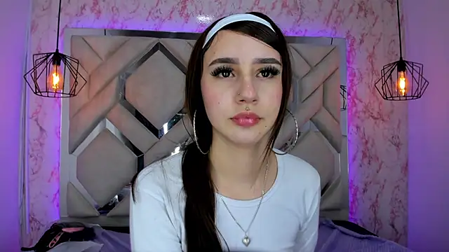 Snapshot of leri_rose_ chatting on July 2026 04:39:33 PM leri rose online show from July 2026 04:39:33 PM