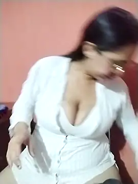 Pamela sa online show from June 2026 03:41:01 AM