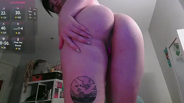 prettybird06 online show from July 2026 03:44:02 AM