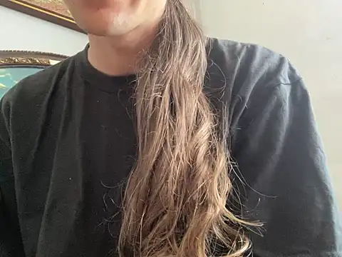 Mattnavybutt online show from May 2026 02:24:02 PM
