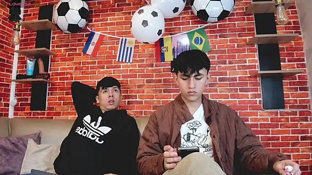 Hoot boyss  online show from July 2026 08:46:01 PM