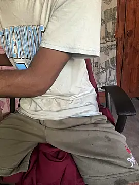 Snapshot of Inuchethi chatting on February 2025 08:06:02 AM Inuchethi online show from February 2025 08:06:02 AM