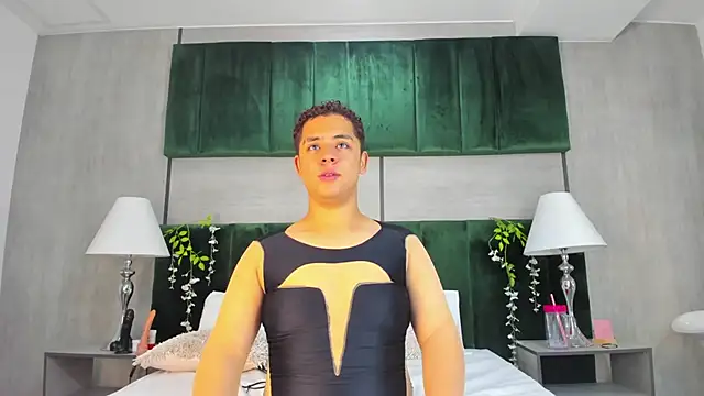 Darian laforteza online show from June 2026 07:19:02 PM