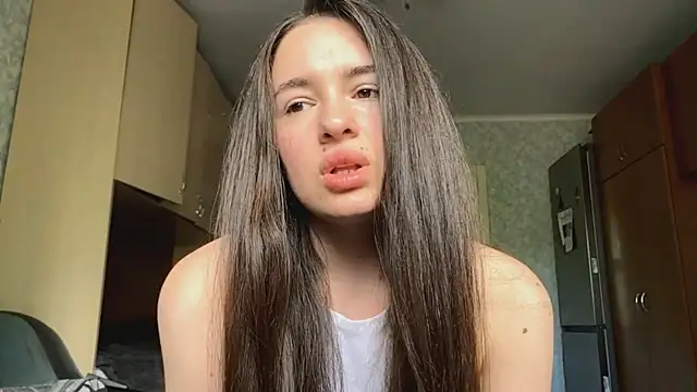 CarolineRu online show from May 2026 10:35:01 AM