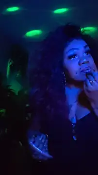 Snapshot of NailGoddessnow chatting on January 2025 08:04:02 AM NailGoddessnow online show from January 2025 08:04:02 AM