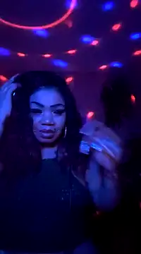 Snapshot of NailGoddessnow chatting on January 2025 07:06:01 AM NailGoddessnow online show from January 2025 07:06:01 AM