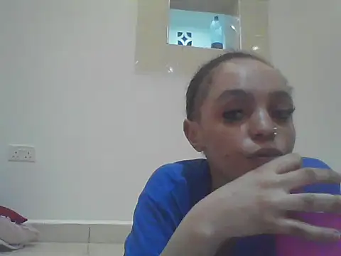 Snapshot of silk_couple1 chatting on May 2026 05:53:02 PM silk couple1 online show from May 2026 05:53:02 PM