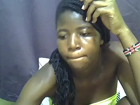 Snapshot of Sweet-tatiana chatting on May 2026 08:44:01 AM Sweet-tatiana online show from May 2026 08:44:01 AM
