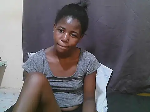 Snapshot of Sweet-tatiana chatting on June 2026 09:28:02 PM Sweet-tatiana online show from June 2026 09:28:02 PM