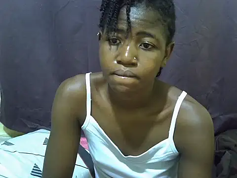 Snapshot of Sweet-tatiana chatting on July 2026 11:31:01 PM Sweet-tatiana online show from July 2026 11:31:01 PM
