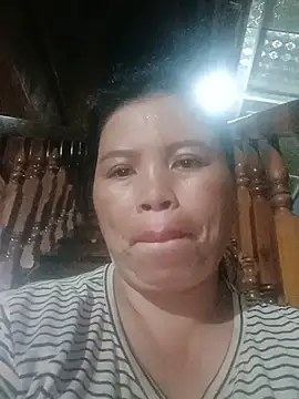 Snapshot of -Yeyi- chatting on May 2026 12:12:01 PM -Yeyi- online show from May 2026 12:12:01 PM
