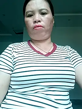 Snapshot of -Yeyi- chatting on July 2026 10:30:01 AM -Yeyi- online show from July 2026 10:30:01 AM