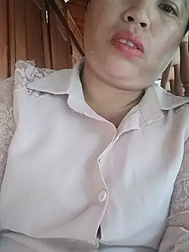Snapshot of -Yeyi- chatting on July 2026 11:38:02 AM -Yeyi- online show from July 2026 11:38:02 AM