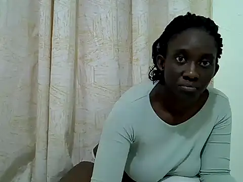 Snapshot of ebony_dessy chatting on May 2026 07:31:01 PM ebony dessy online show from May 2026 07:31:01 PM