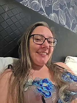 Izzylove47 online show from July 2026 09:16:02 AM