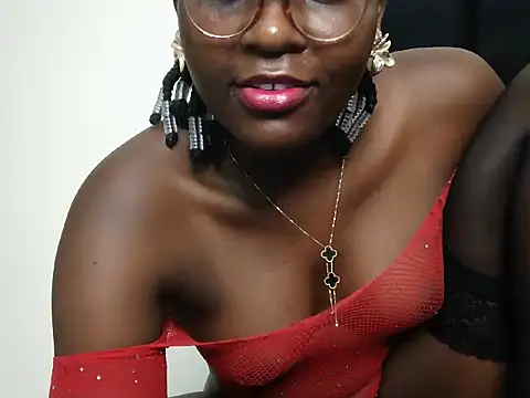 GoldenZuri online show from June 2026 01:04:01 AM