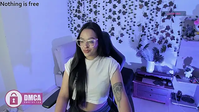 Snapshot of Spicydollx_1 chatting on May 2026 03:08:02 PM Spicydollx 1 online show from May 2026 03:08:02 PM