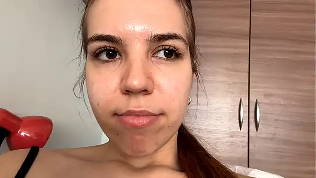 LaurindaStalford online show from July 2026 02:43:01 PM