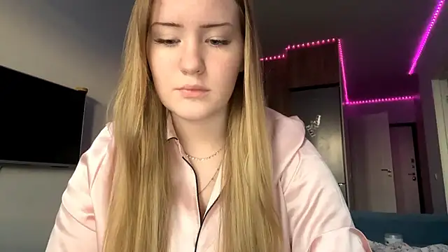 Snapshot of Lisi_Kiss_ chatting on May 2026 05:42:01 PM Lisi Kiss online show from May 2026 05:42:01 PM